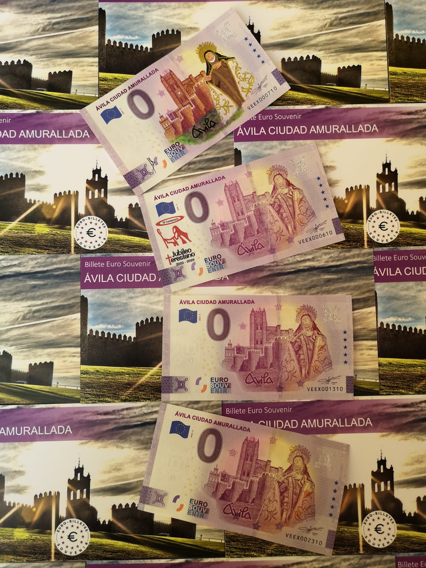 Edición 2022 - Pack Ávila Ciudad Amurallada (1x normal 1x aniversario 1x pintado a mano 1x sellado) color